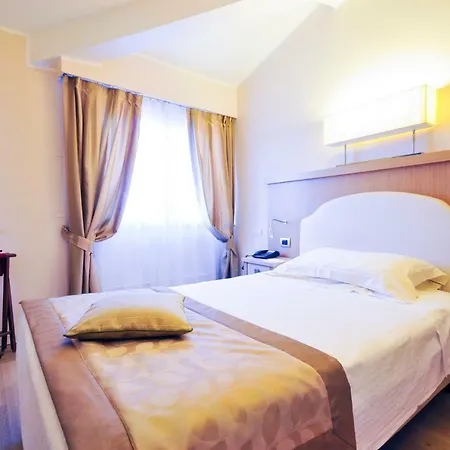 Terme 4* Σιρμιόνε